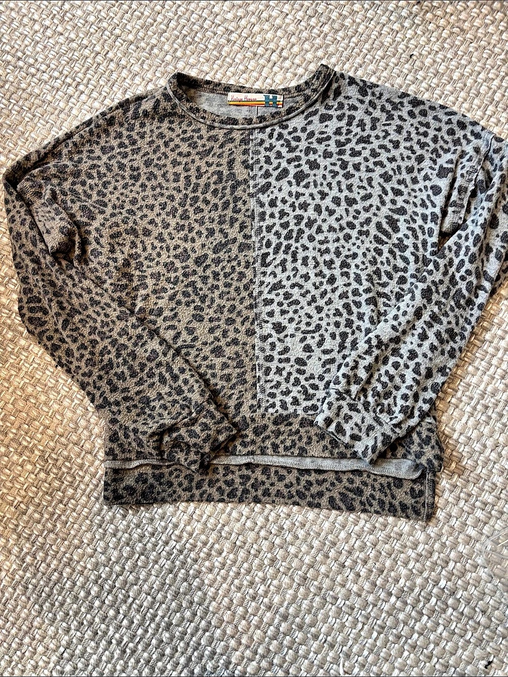 Vintage Havana two-tone Leopard Print Crewneck Sweater